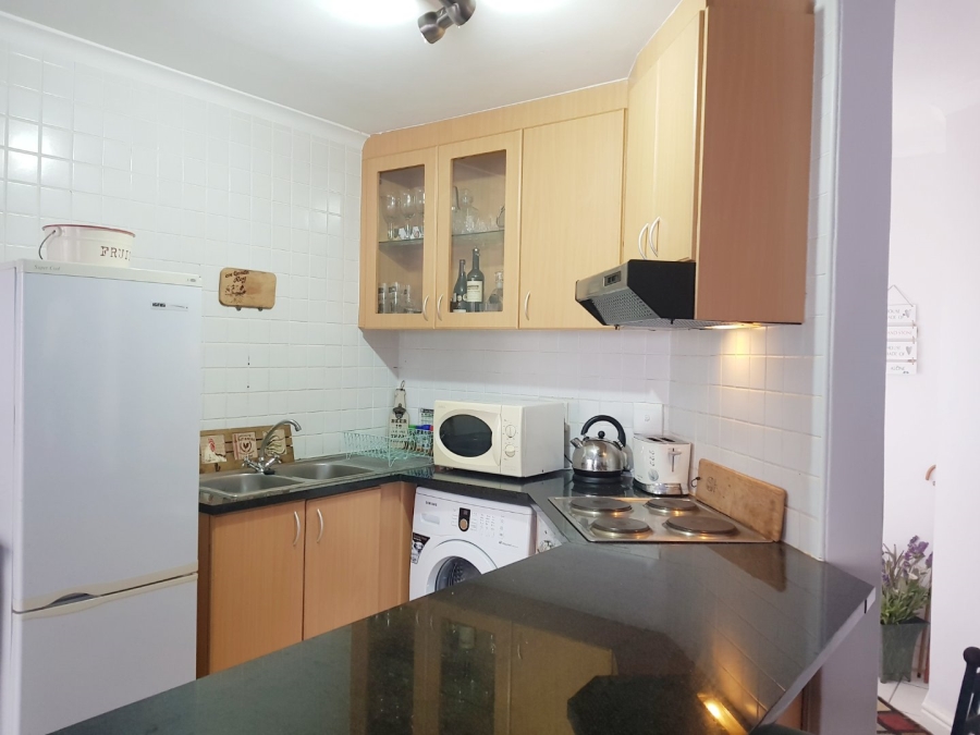 To Let 3 Bedroom Property for Rent in Table View Western Cape